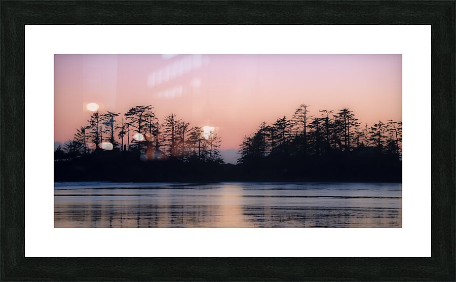 1928605 :: Framed Print